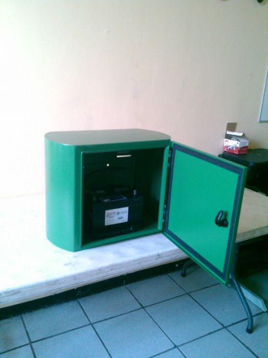 GABINETE PARA BATERIA DE CELDA SOLAR